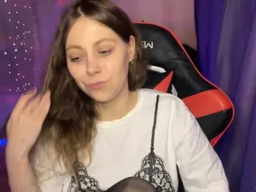 Natural-babe666  live sex cam
