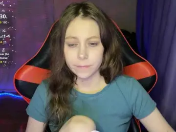 Natural-babe666  live sex cam