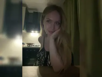 NicoleRicci  live sex cam