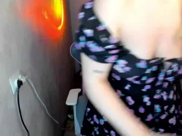 NicoleRicci  live sex cam