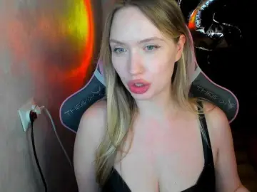 NicoleRicci  live sex cam