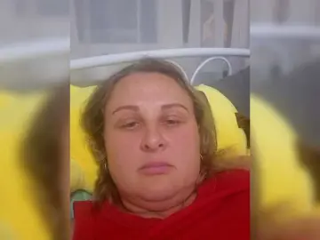 Nikoleta-36  live sex cam