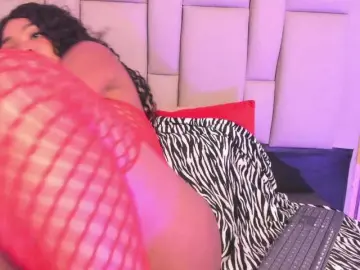Elodiiee  live sex cam
