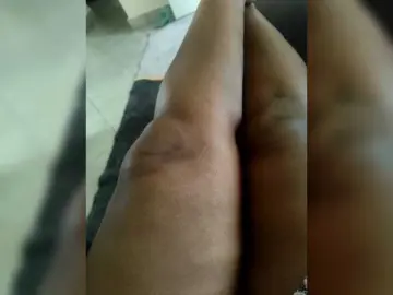 Flowerstwah  live sex cam