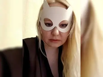 Cutiecutie  live sex cam