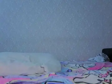 Hi-Kitti  live sex cam