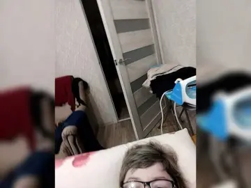 Kelly-Mary  live sex cam