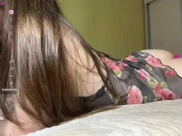 MilkaCrystall01  live sex cam