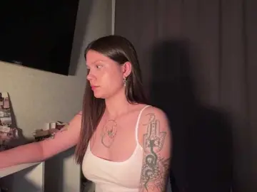 MisskyKiss  live sex cam