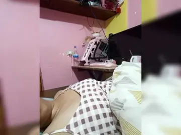 MystiqueMiss  live sex cam