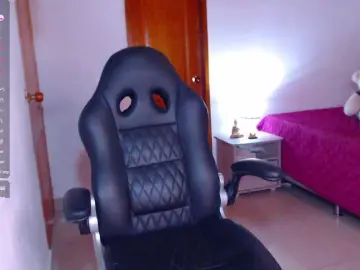 OtiliaSigrid  live sex cam