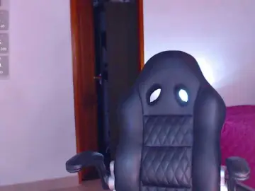 OtiliaSigrid  live sex cam