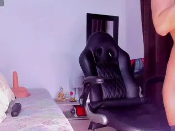 OtiliaSigrid  live sex cam