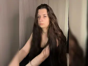 Plutonyashka  live sex cam