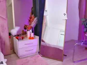 VanillaGold  live sex cam