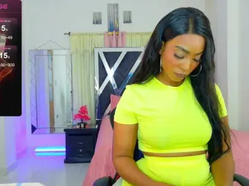 Talianapalacios  live sex cam