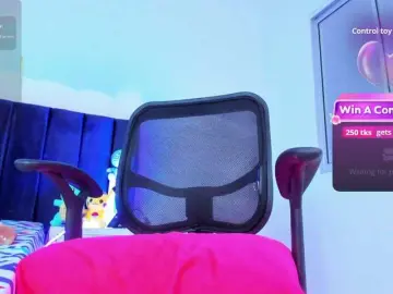 Yuriiblaze  live sex cam