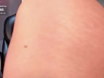 EmilyJohnson1  live sex cam