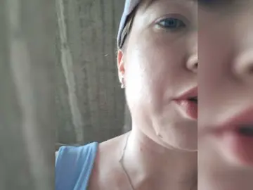 Juliberry1  live sex cam