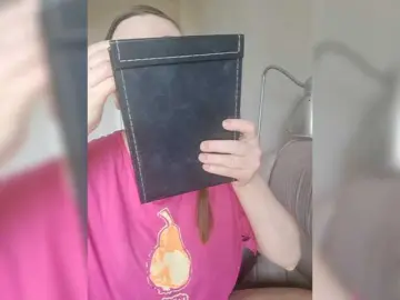 Juliberry1  live sex cam