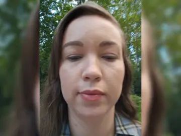 Juliberry1  live sex cam