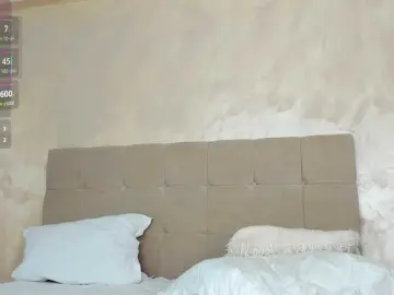 KaylaBenz  live sex cam