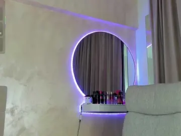 KaylaBenz  live sex cam