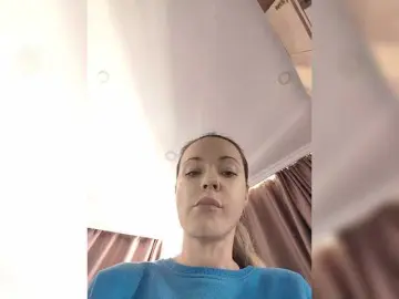 Lola3000  live sex cam