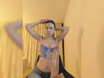 Lola3000  live sex cam