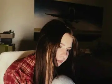 MaiaMassingill  live sex cam