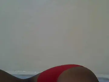 Prettyslender  live sex cam