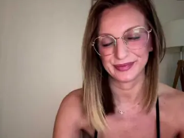 RachellaFox  live sex cam