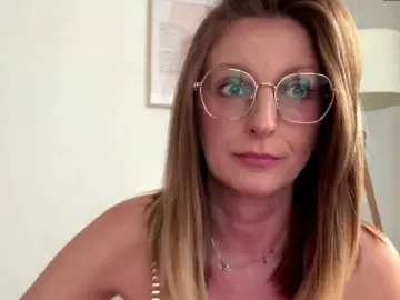 RachellaFox  live sex cam