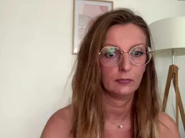 RachellaFox  live sex cam