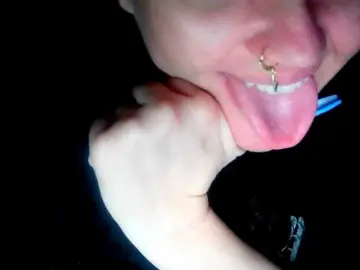 Fetishslut4u  live sex cam