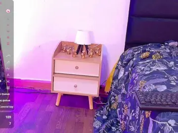 NaughtyMommyy  live sex cam