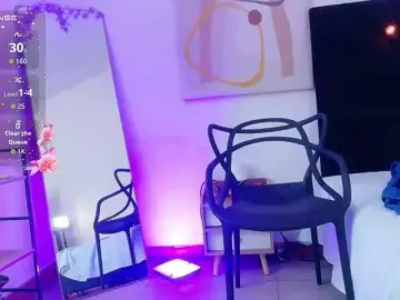 NaughtyMommyy  live sex cam