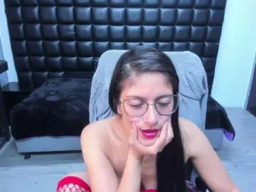 Sara69-  live sex cam