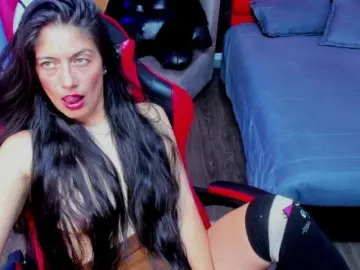 Sara69-  live sex cam