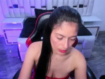 Sara69-  live sex cam