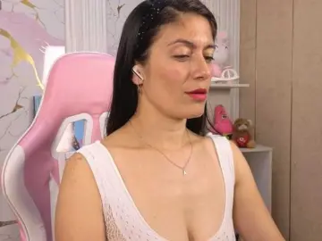 Sara69-  live sex cam