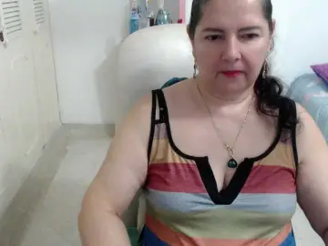 Leonela  live sex cam