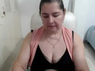 Leonela  live sex cam