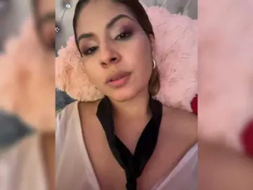 EmilyMerbu  live sex cam