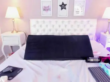 Mature-squiirt  live sex cam