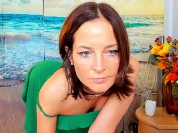 SatyneQueen  live sex cam