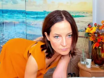 SatyneQueen  live sex cam