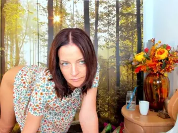 SatyneQueen  live sex cam