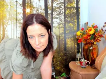 SatyneQueen  live sex cam