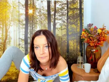 SatyneQueen  live sex cam